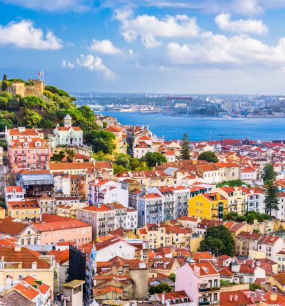 During the Highlights of Portugal, Red Orchid Travel will start the tour in Lisbon and end the 7-day tour in Porto.