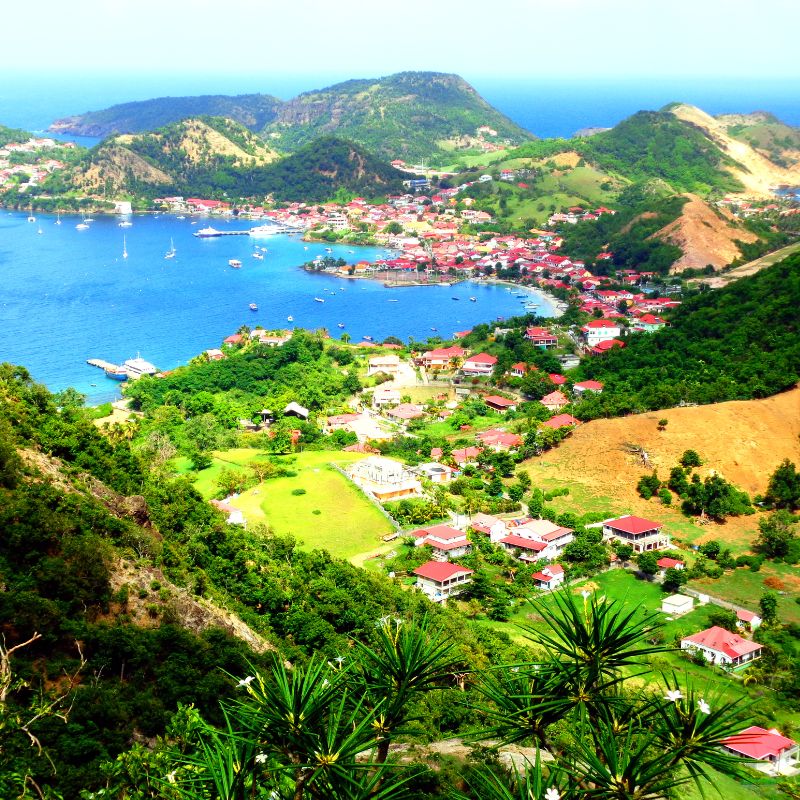 Les Saintes is a thoroughly entrancing group of islands lying off Guadeloupe. You'll enjoy the superb beaches, snorkelling, diving and other watersports on offer.