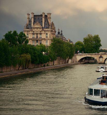 During your Red Orchid Paris in the Springtime, you will experience a delicious menu of culturally immersive experiences, an Avalon Active and Discovery cruise on the Seine serves up joie de vivre at every port.