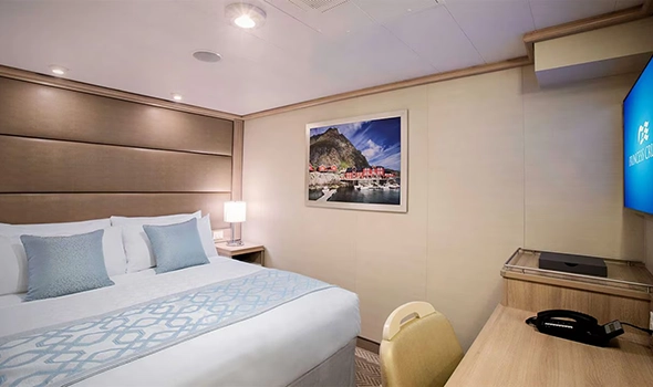 Photo of the interior cabin on the Princess Emerald