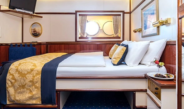 interior of Star Clipper cabin - Cat 2